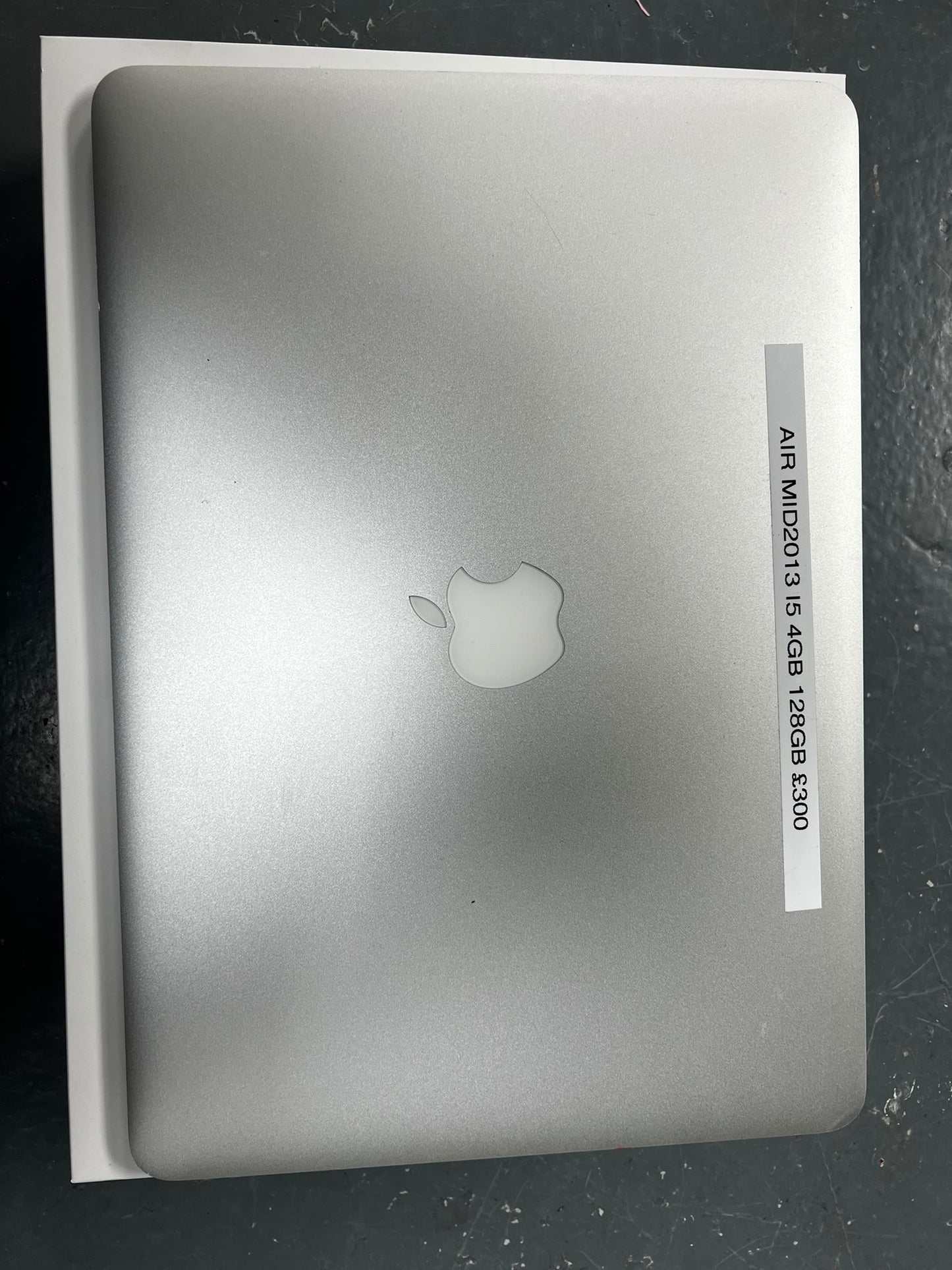 Macbook Air MID2013 15 4GB 128GB