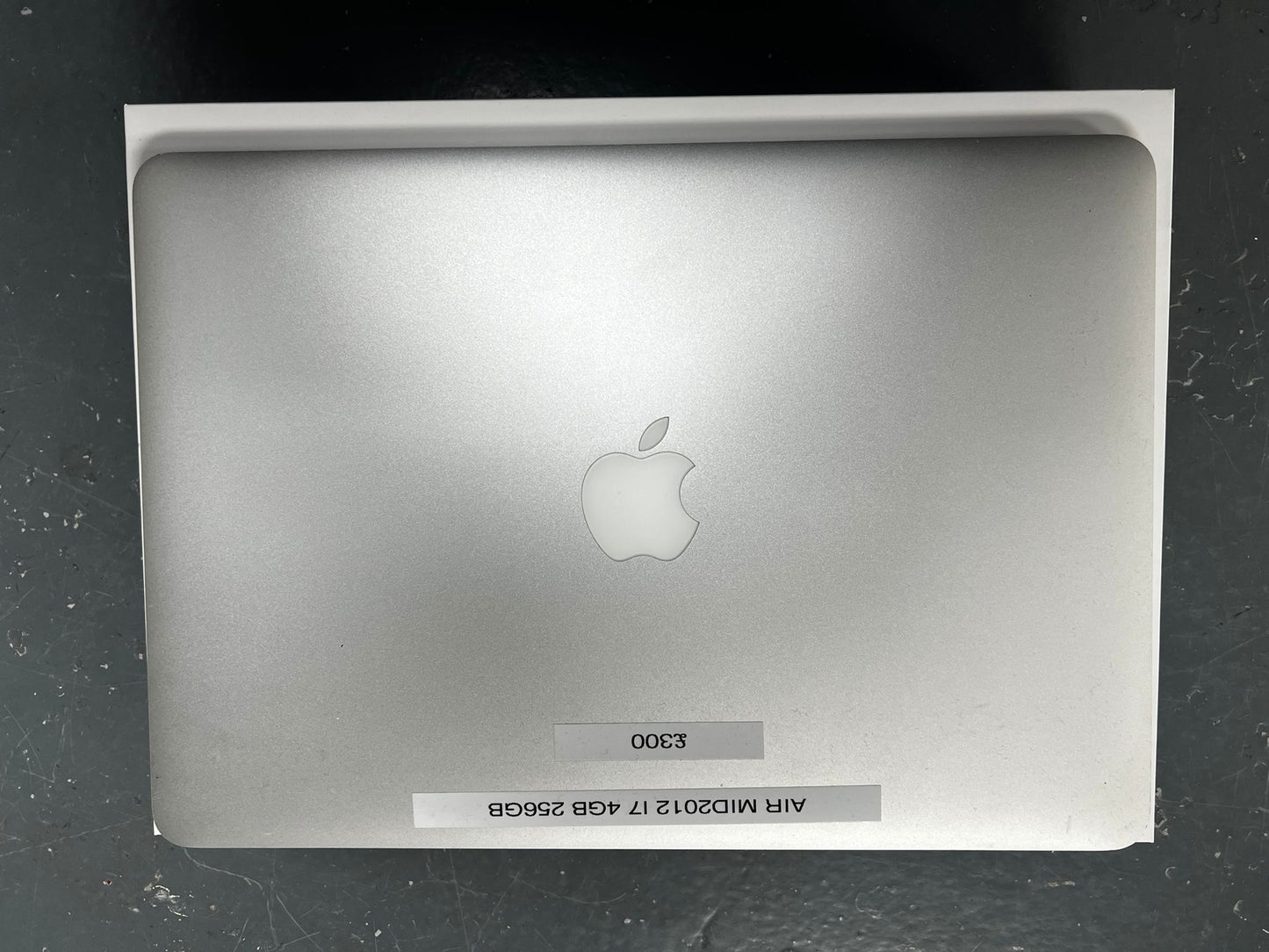 Macbook Air MID 2012 17 4GB 256GB